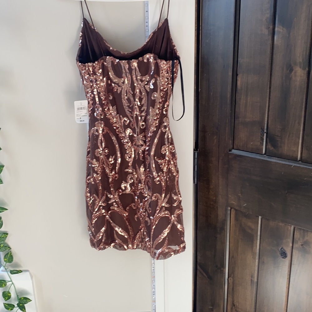 WINDSOR HOCO DRESS - Picture 3 of 4